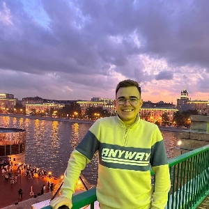 Евгений Петров