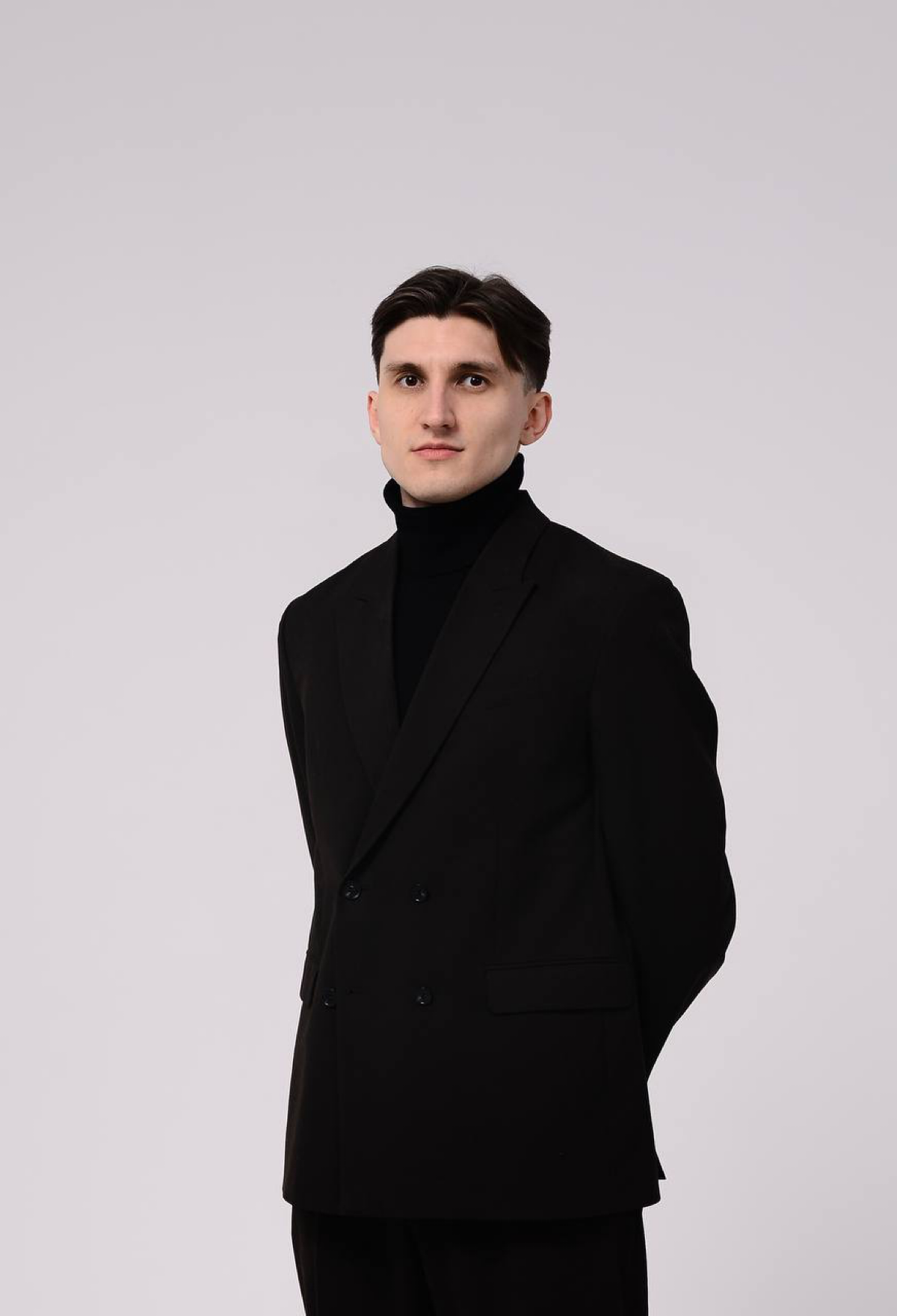 Роман Леднев