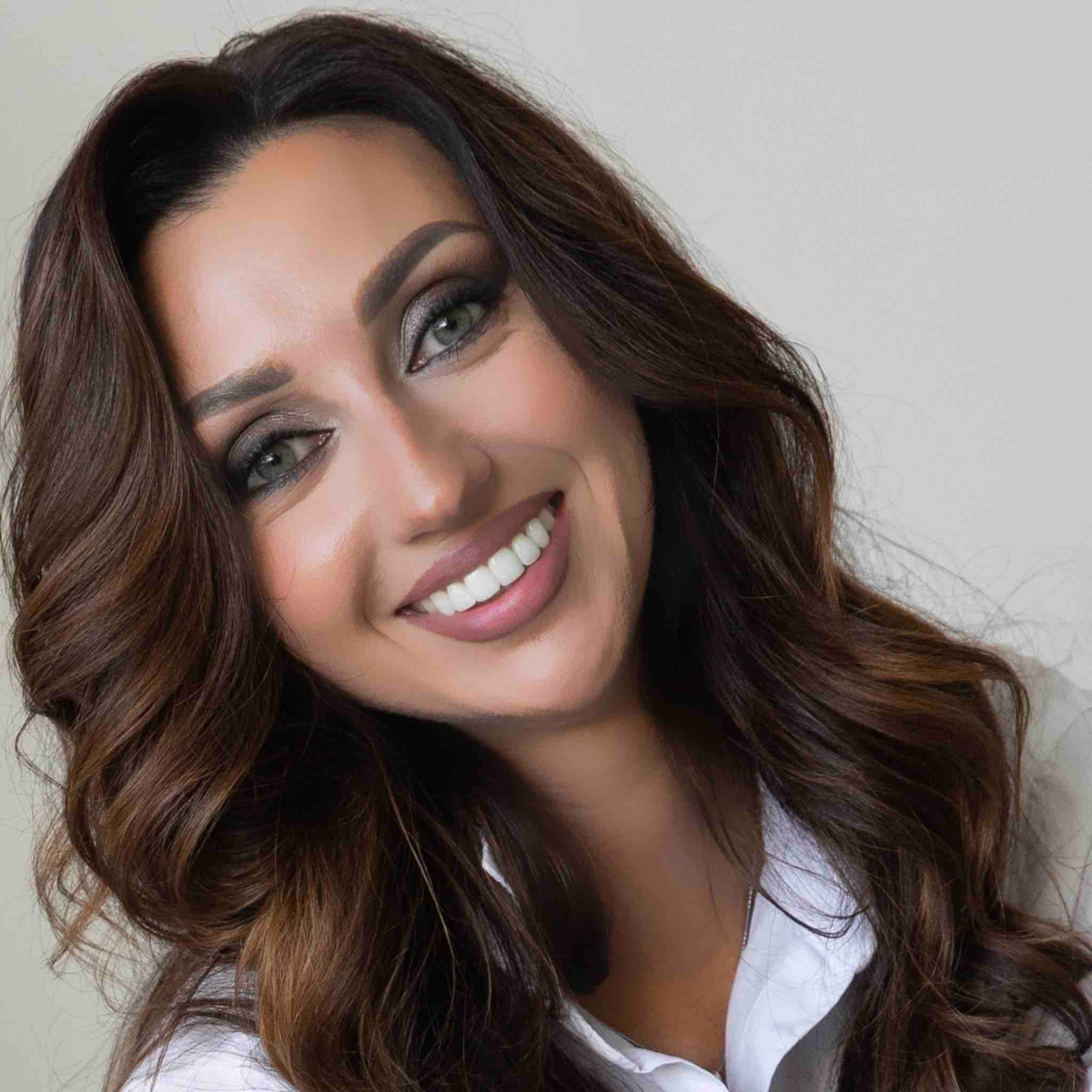 Анна Лефтер