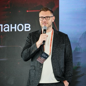 Константин Степанов