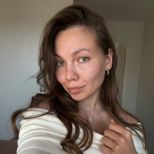 Анна Фонина