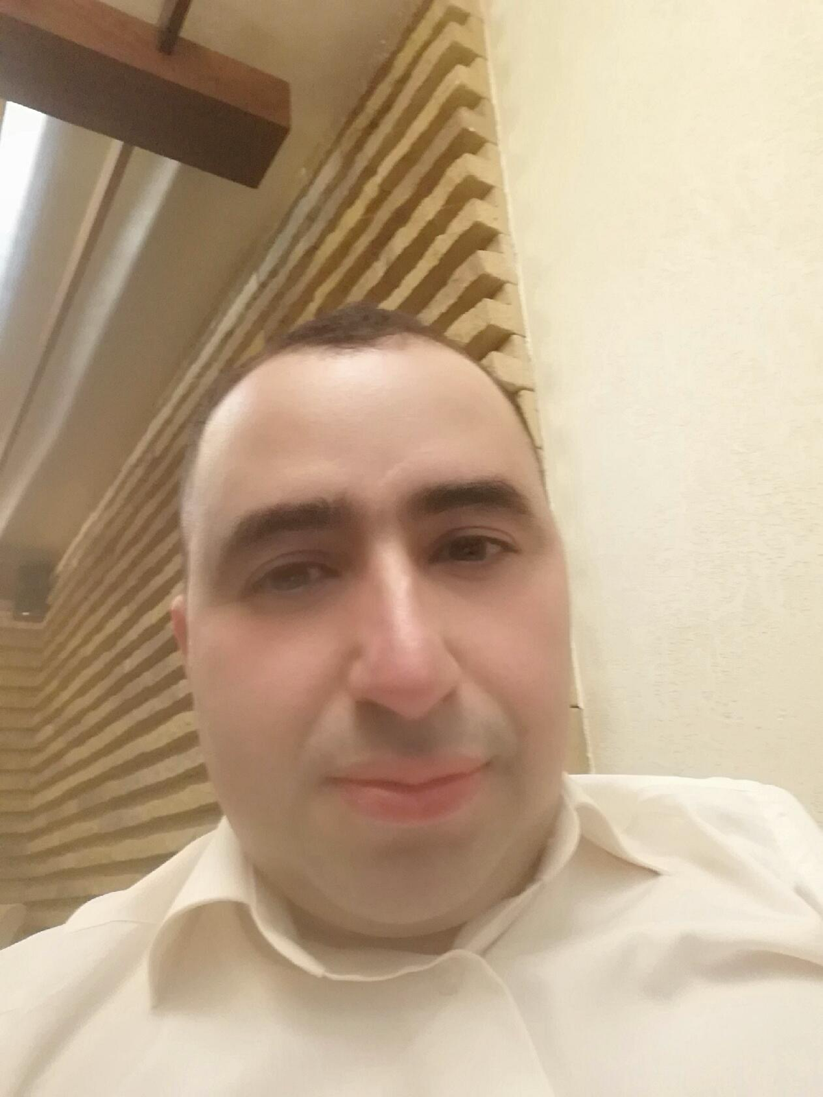 Сурен Ишоев