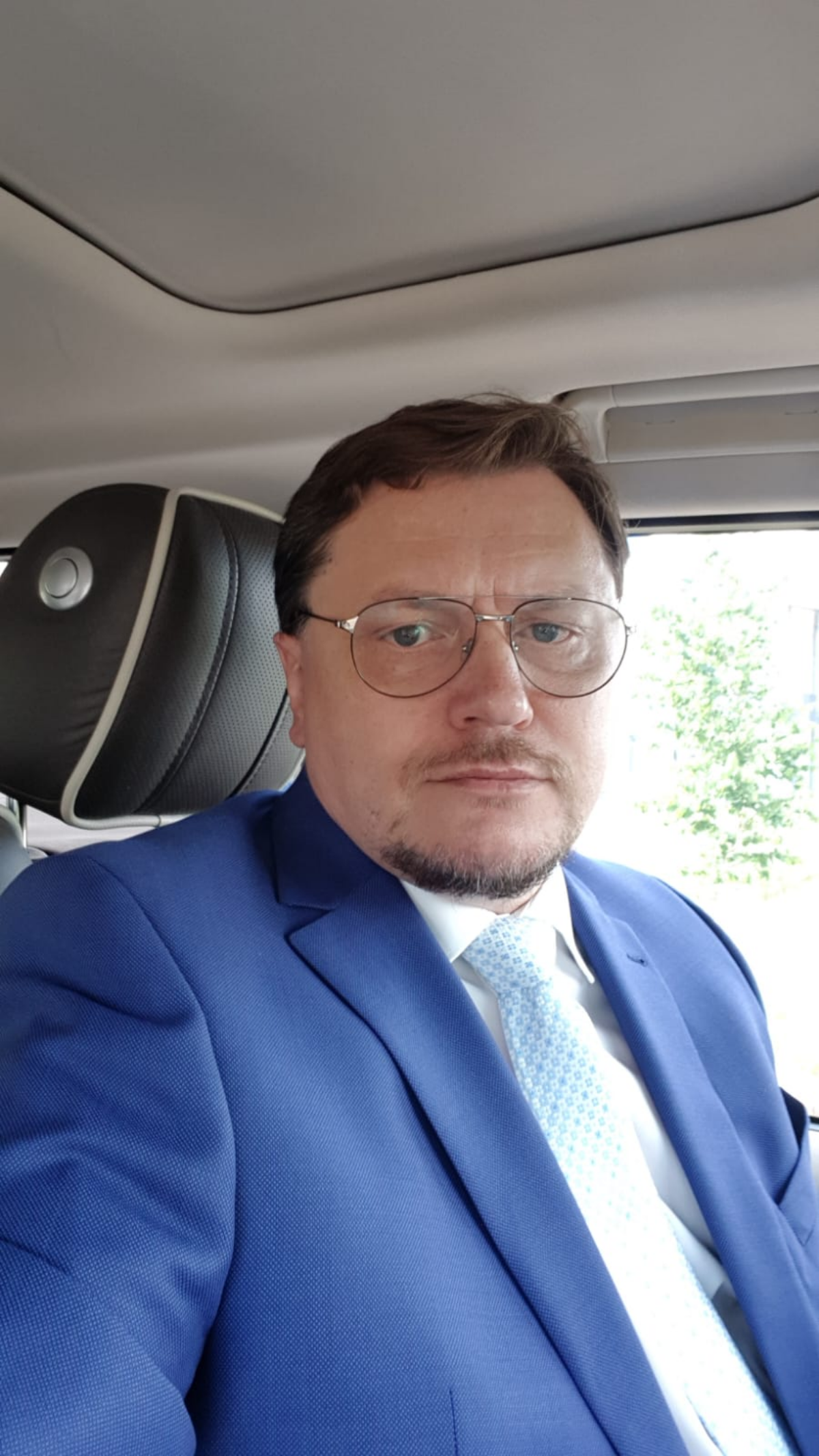 Дмитрий Великданов