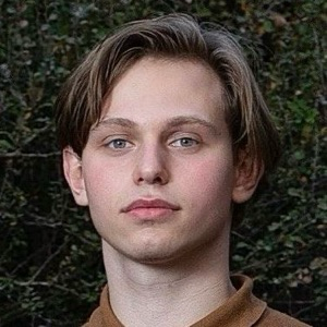 Илья Петров