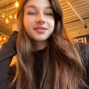 Арина Демидова