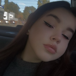 Полина Попова