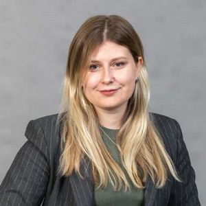 Ксения Галузо