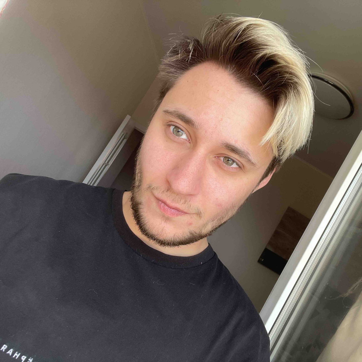 Александр Шурибитов