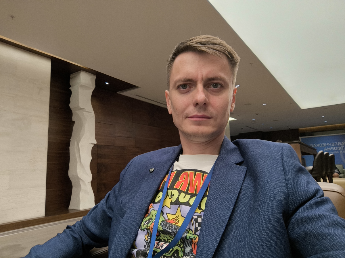 Давно не рассказывал про себя. #постзнакомство
Меня зовут Юрий. Я сейчас развиваю новое направление, привожу в бизнес мотивированных сотрудников и строю отделы продаж.
Провожу бизнес консультации | Сетка — социальная сеть от hh.ru