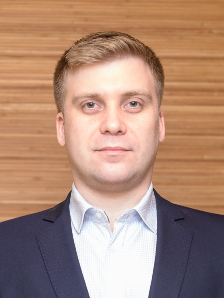 Сергей Опарин