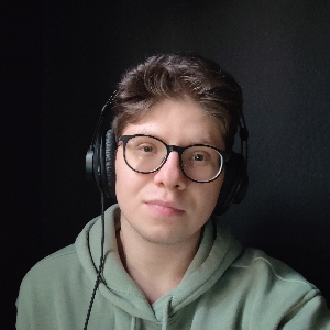 Влад Авдеев