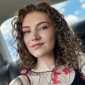 Анна Полякова