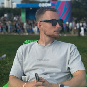 Дмитрий Савельев