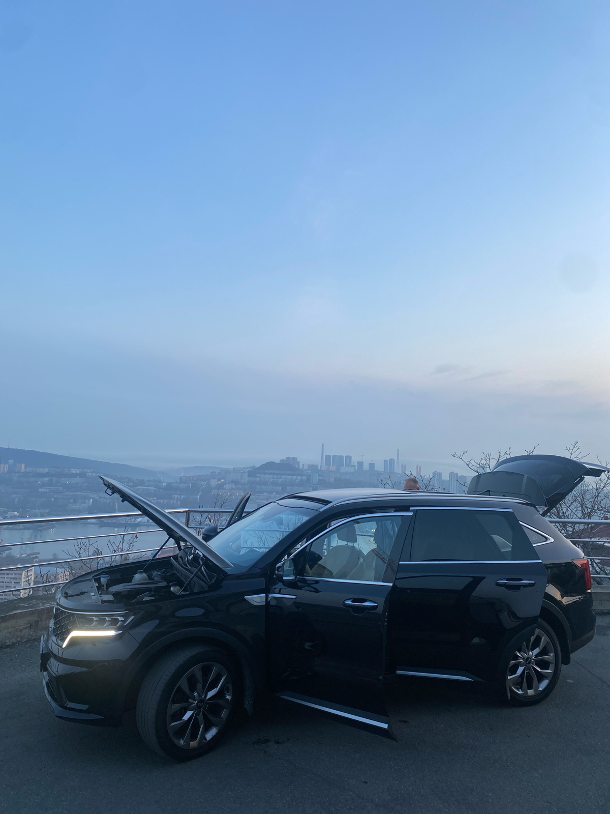 На съёмках новой партии импортных корейских авто
#коммерция #авто #импорт | Сетка — социальная сеть от hh.ru