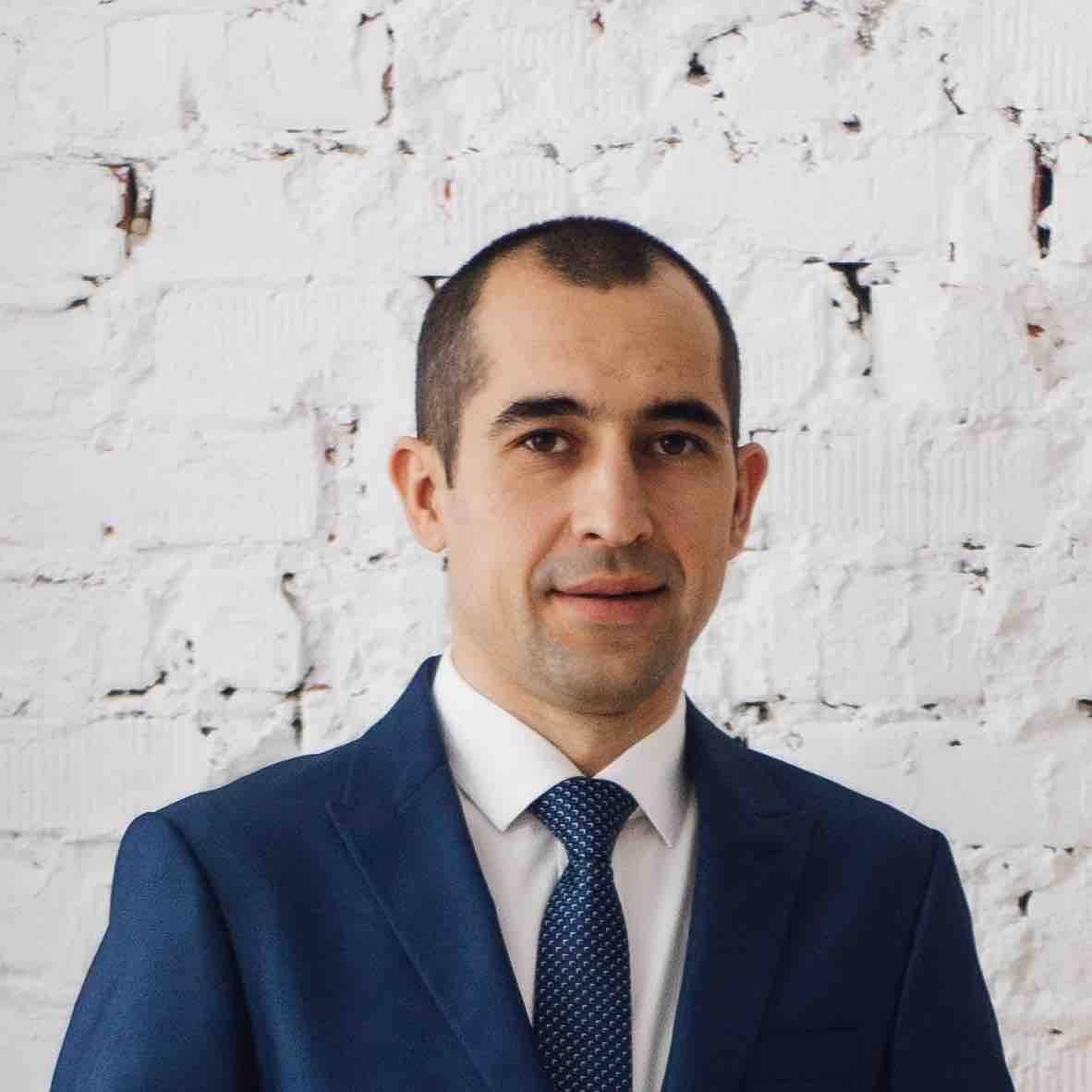 Rasim Gusainov | Сетка — социальная сеть от hh.ru