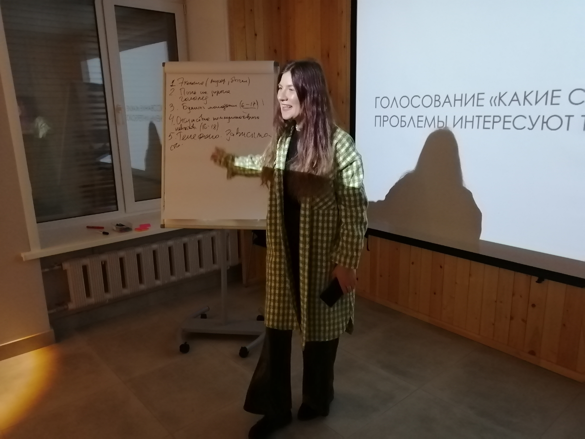 #постзнакомство   
Всем привет, меня зовут Ольга.   
Я бизнес тренер ICBT, профессиональный опыт  в сфере t&d более 7 лет | Сетка — социальная сеть от hh.ru