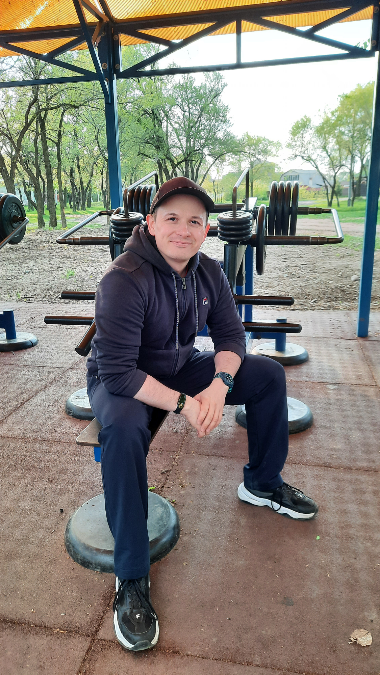 Сеткачане, особенно спецы и фрилансеры - а кто каким спортом занимается, после нашего бесконечного рабочего графика?) Я вот не люблю ничего общественного- поэтому мой вариант фитнес (не могу пока назв... | Сетка — социальная сеть от hh.ru