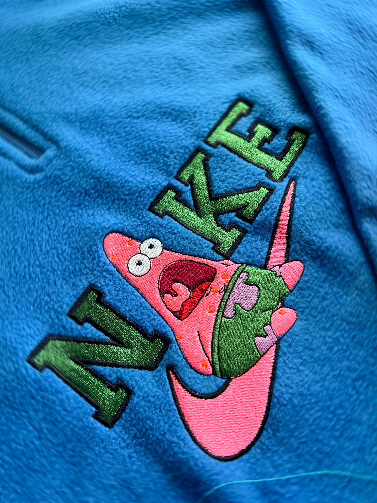Patrick&Nike
Футболка 2500
Свитшот 3500
Худи 5500 | Сетка — социальная сеть от hh.ru
