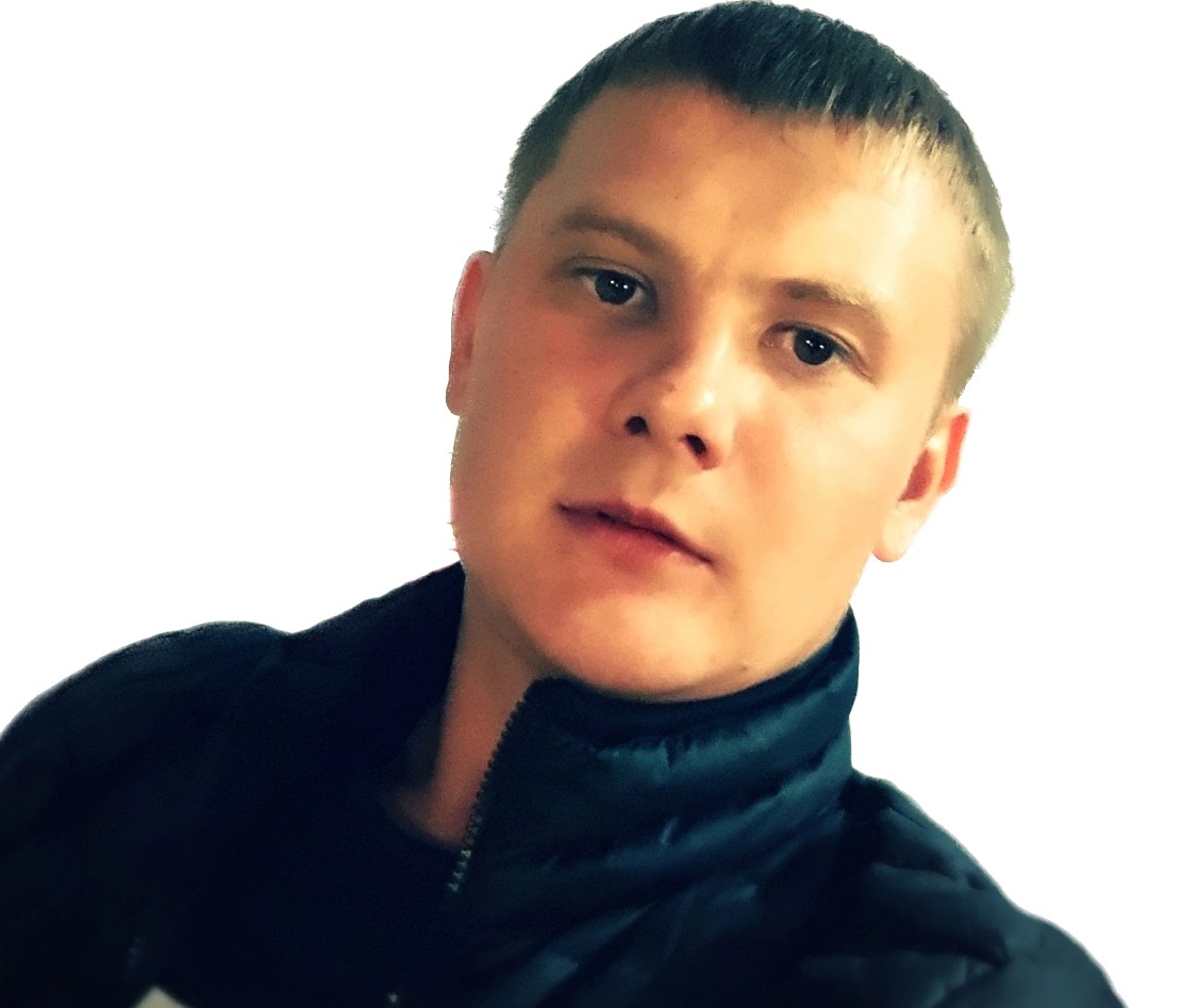 Денис Власов