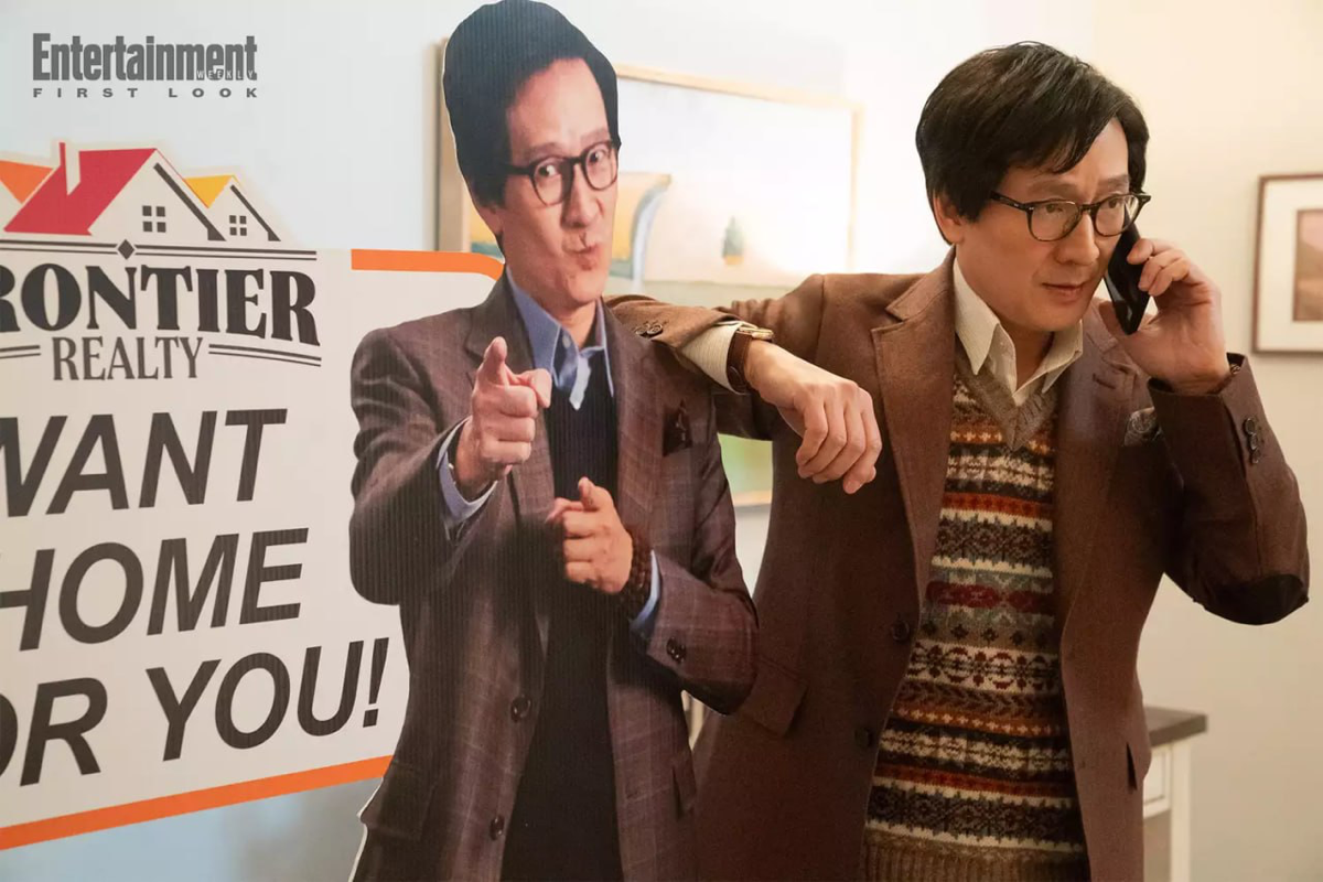 Ке Хюи Куан на дебютных кадрах боевика «Любовь зла»
Лауреат премии «Оскар» играет Марвина Гейбла, агента по продаже недвижимости, чья жизнь меняется, когда он получает таинственный конверт | Сетка — социальная сеть от hh.ru