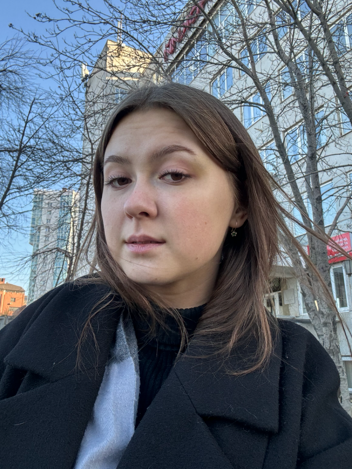 Таролог = ведьма ??
Да нет, конечно.
Но часто сталкиваюсь с подобными стереотипами😂
А еще, мы, вероятно, и выглядеть должны, как гадалки с ТВ-3🫣
Шутки это все, да | Сетка — социальная сеть от hh.ru