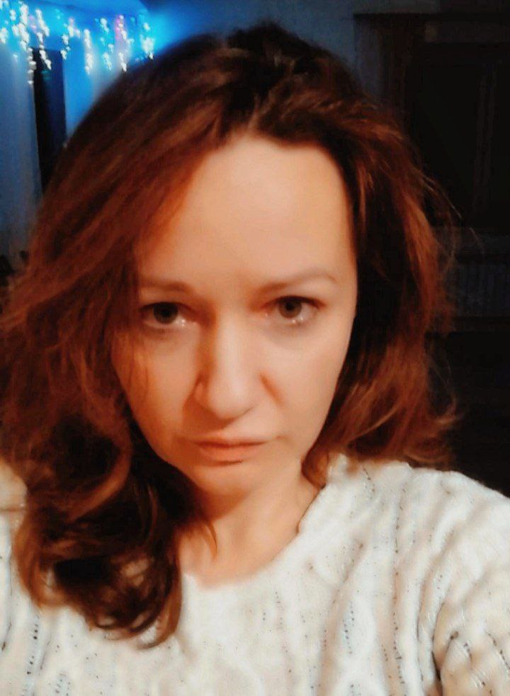 ТЕНЬ
Чем ярче ты светишь, тем длиннее твоя тень.
Сегодня танцевали про обратную сторону света. Фото - сразу после. Каждая участница зафиксировала, как выглядит её ТЕНЬ | Сетка — социальная сеть от hh.ru