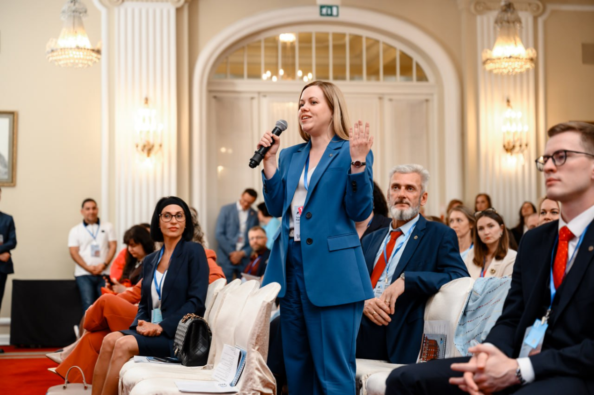 #ПостЗнакомство
Привет!
Меня зовут Татьяна Кархалёва, я адвокат и руководитель  интеллектуальной практики в Адвокатском бюро RBL | GRATA International | Сетка — социальная сеть от hh.ru