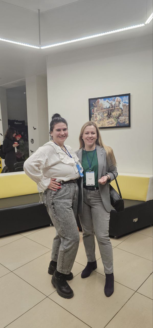 ⚡️ Про коммуникации и командную работу в IT
SITConf - конференция для IT-сообщества прошла сегодня в Самаре, и я, конечно же, и туда пришла | Сетка — социальная сеть от hh.ru