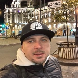 Евгений Леонтьев