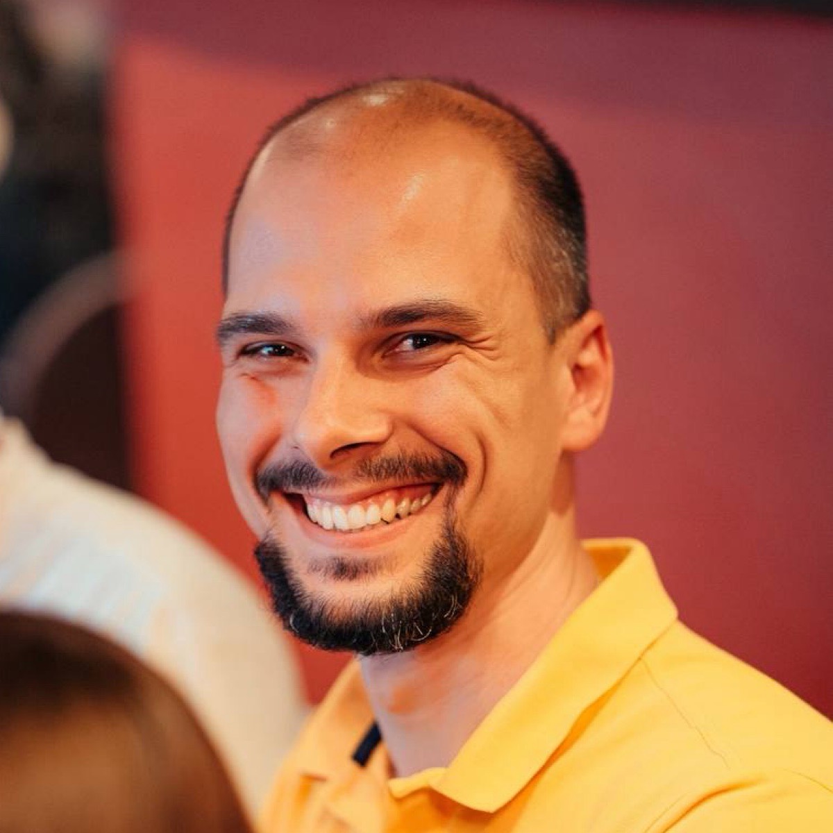 Артем Стадниченко