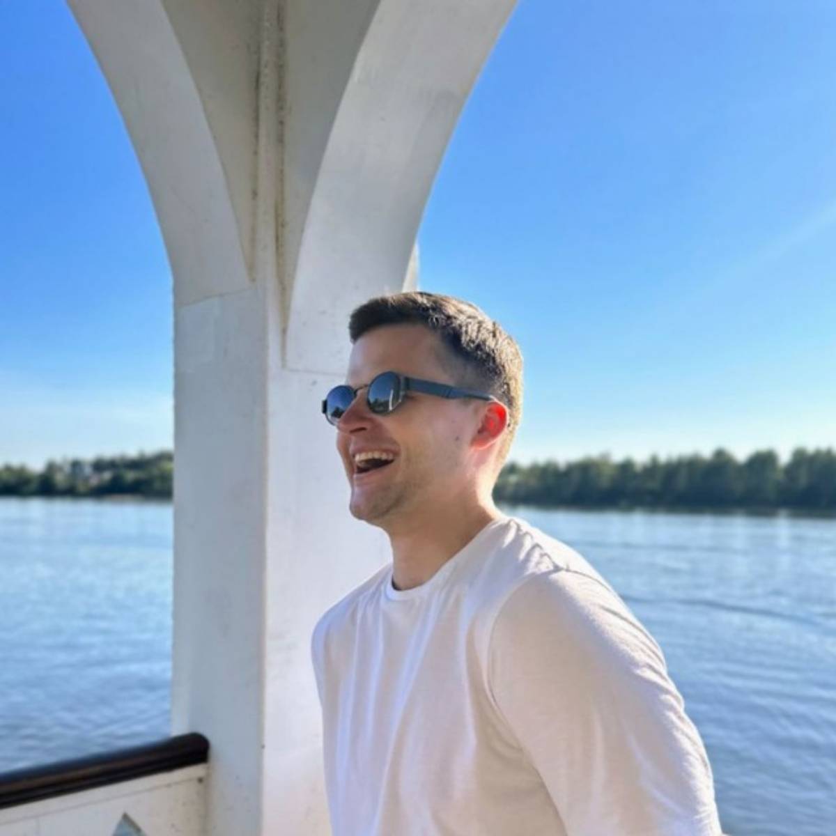 Nikita Sharonov | Сетка — социальная сеть от hh.ru