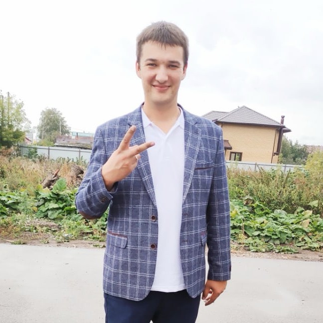 Дмитрий Назукин