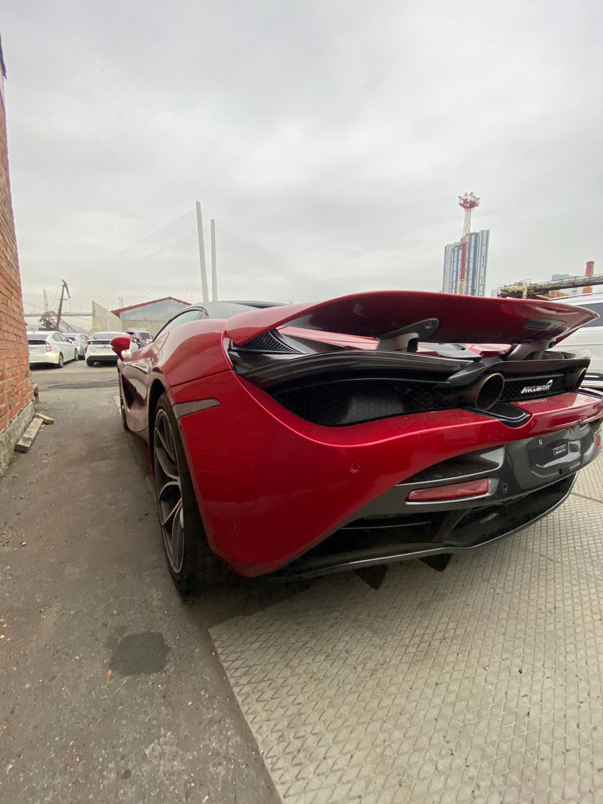 Учу людей продавать автомобили.
Я работаю в компании ruby car. Мы занимаемся импортом автомобилей из стран Азии | Сетка — социальная сеть от hh.ru