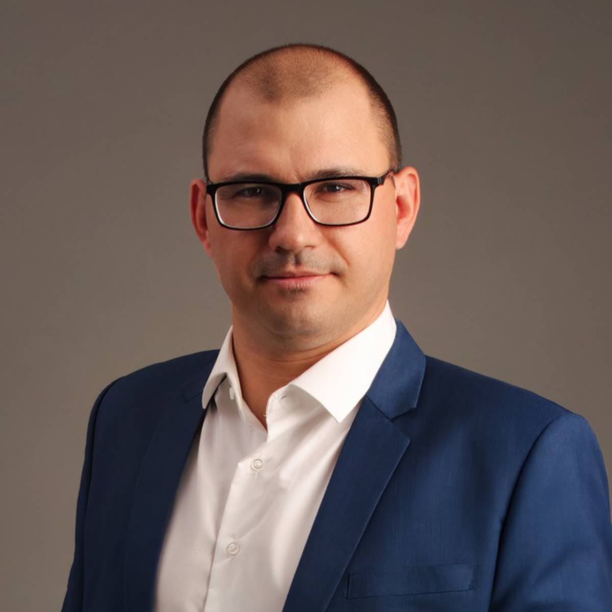 Евгений Савин