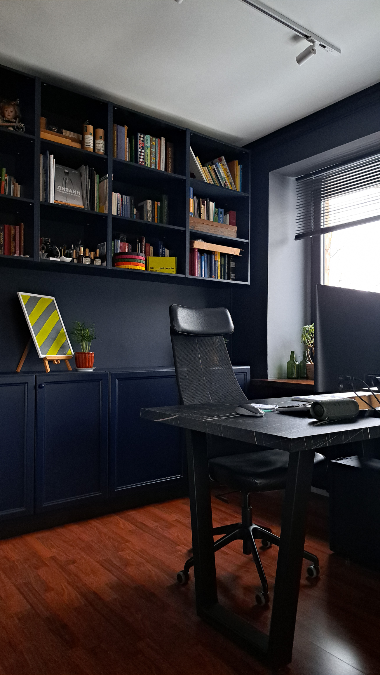 Мой home office 👩🏻‍💻🪴📚 | Сетка — социальная сеть от hh.ru