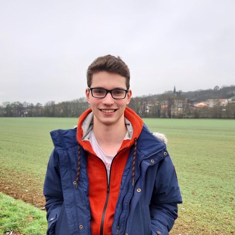 Alexander Zhuravlev | Сетка — социальная сеть от hh.ru