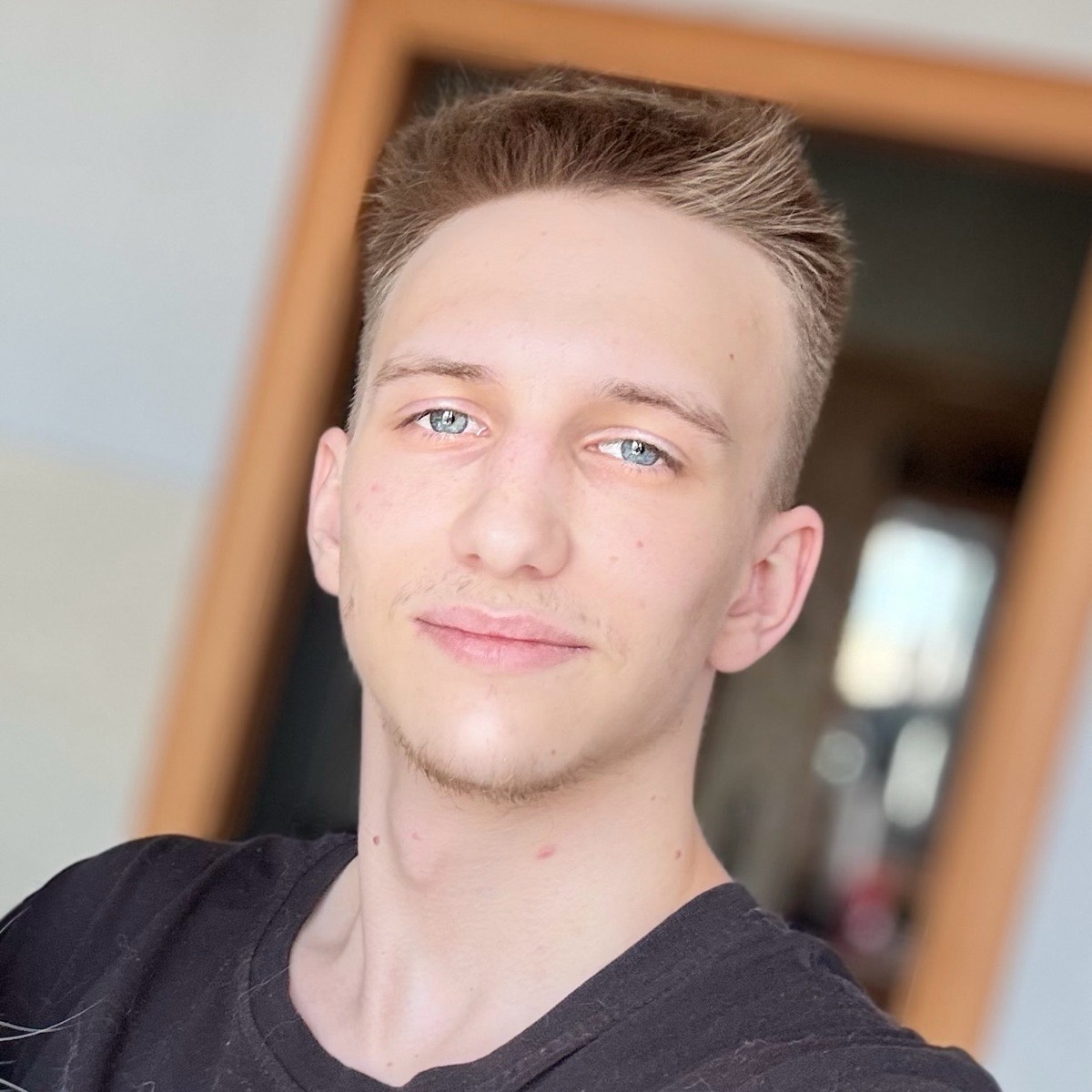 Артемий Кобелев