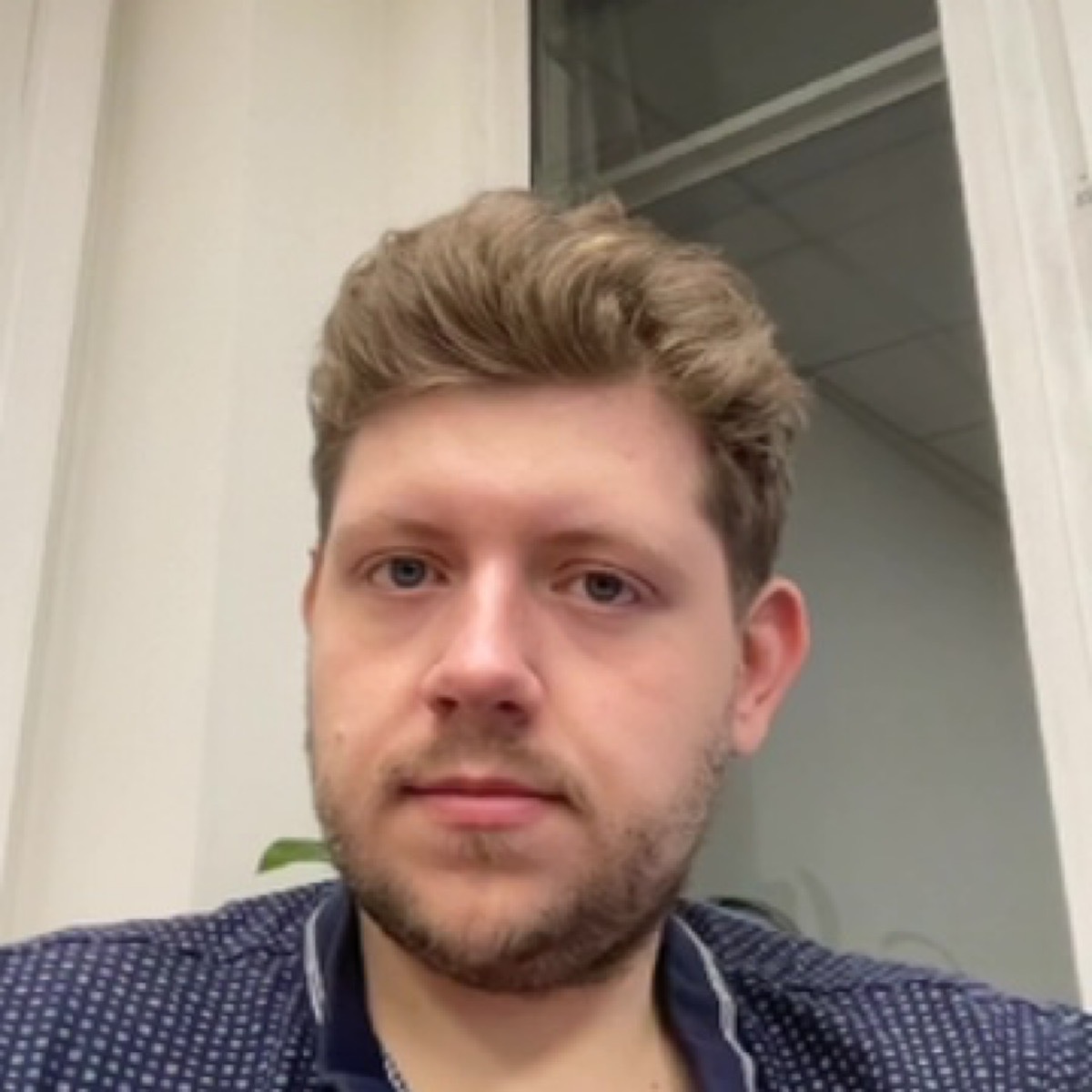 Илья Медведев