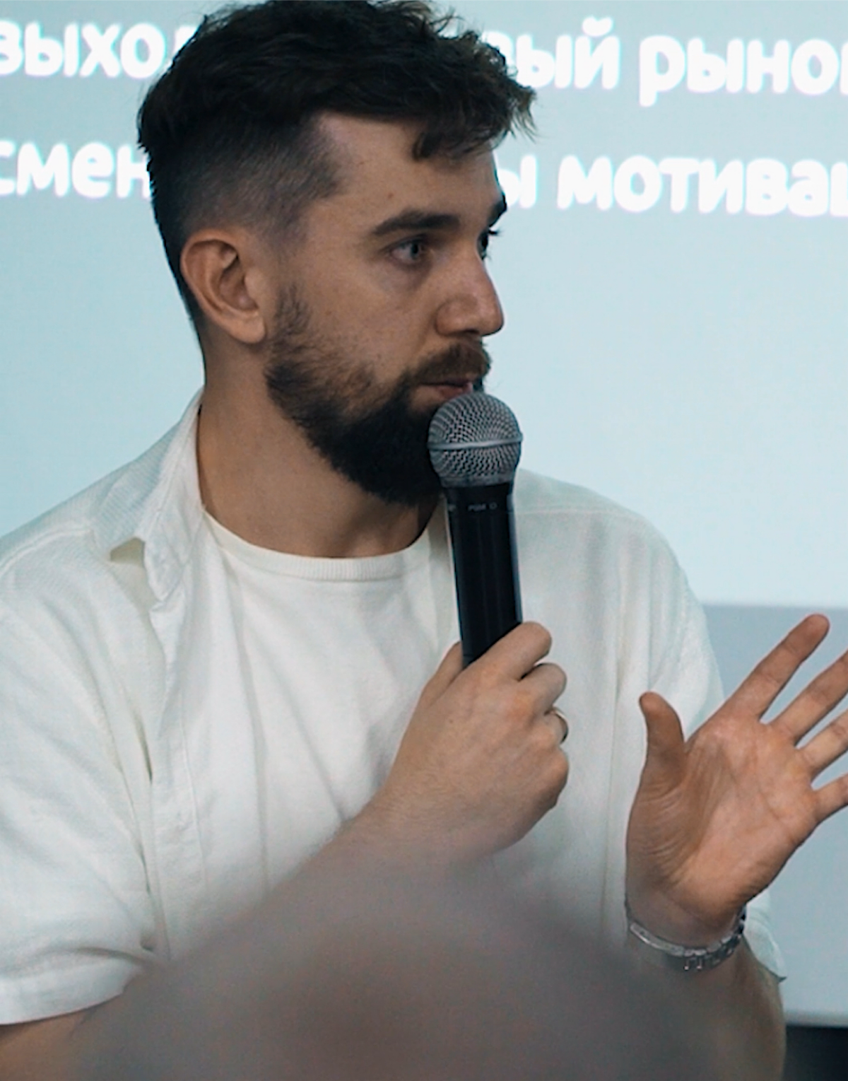 #Рефлексия
1. Система координаций 2.0. Над этим мы работаем уже более 3х лет и наши собрания можно назвать эффективными. Да, иногда мы не укладываемся в тайминг и чуть превышаем | Сетка — социальная сеть от hh.ru
