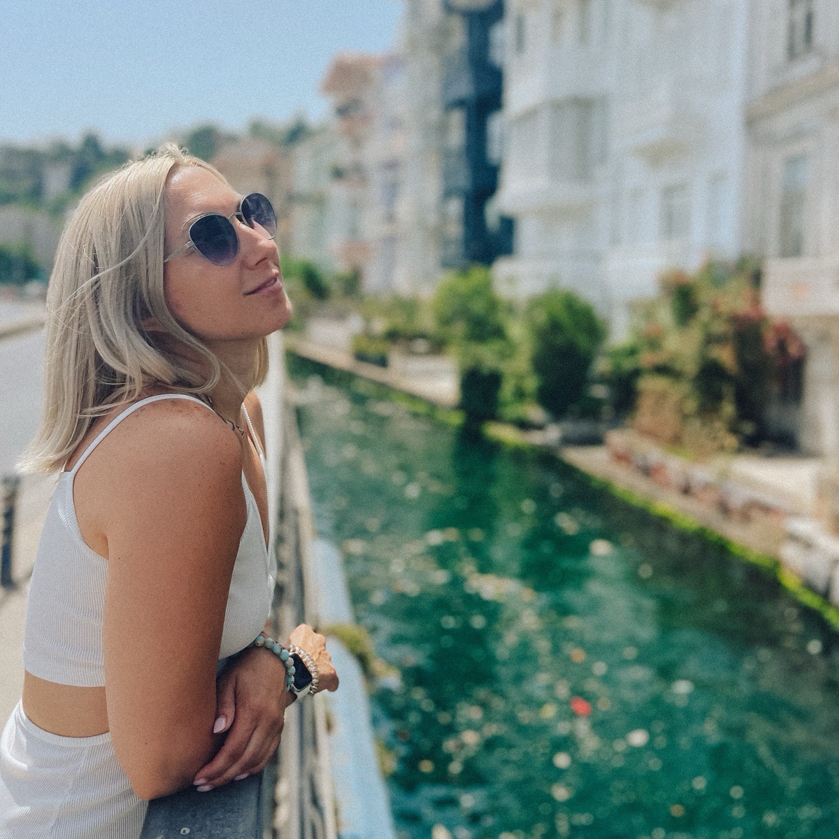 Елена Комарова
