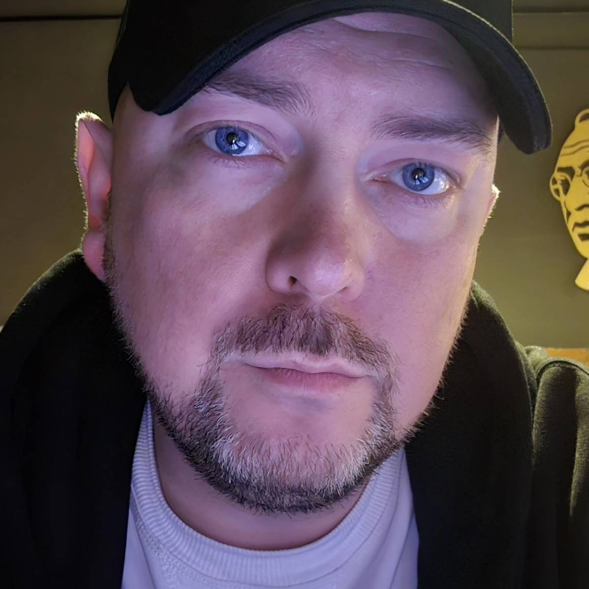 Юрий Антонов