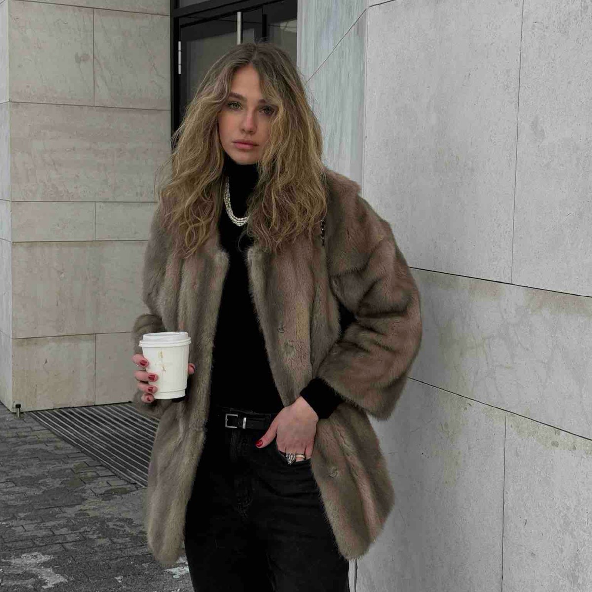 Анна Азовцева