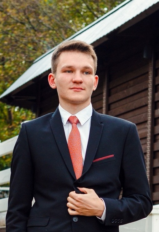 Vladimir Solovev | Сетка — социальная сеть от hh.ru