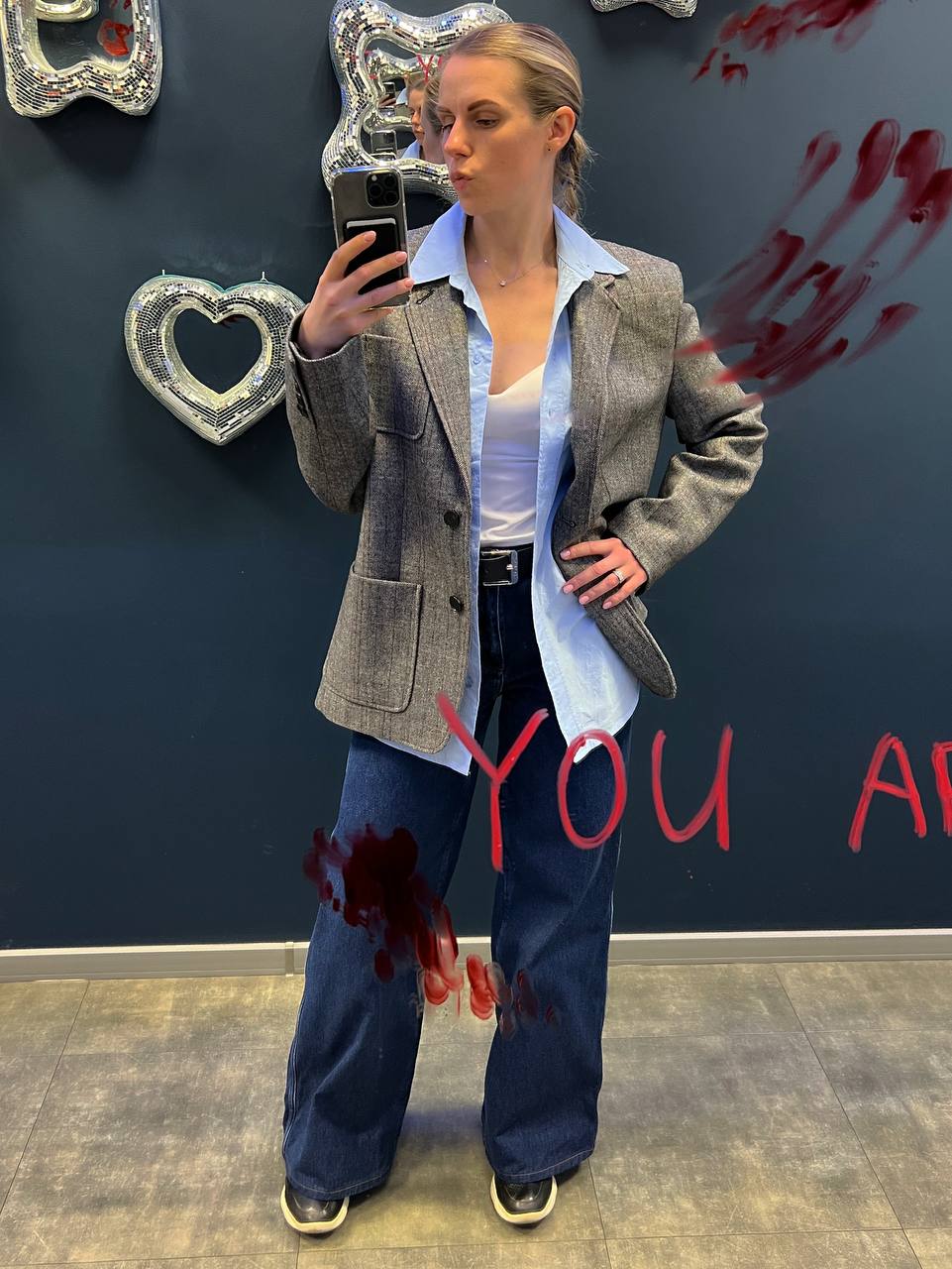 Директор в корпорации: 80% политики и 20% настоящего
В детстве я мечтала стать бизнес-вумен, большим начальником в деловом костюме | Сетка — социальная сеть от hh.ru