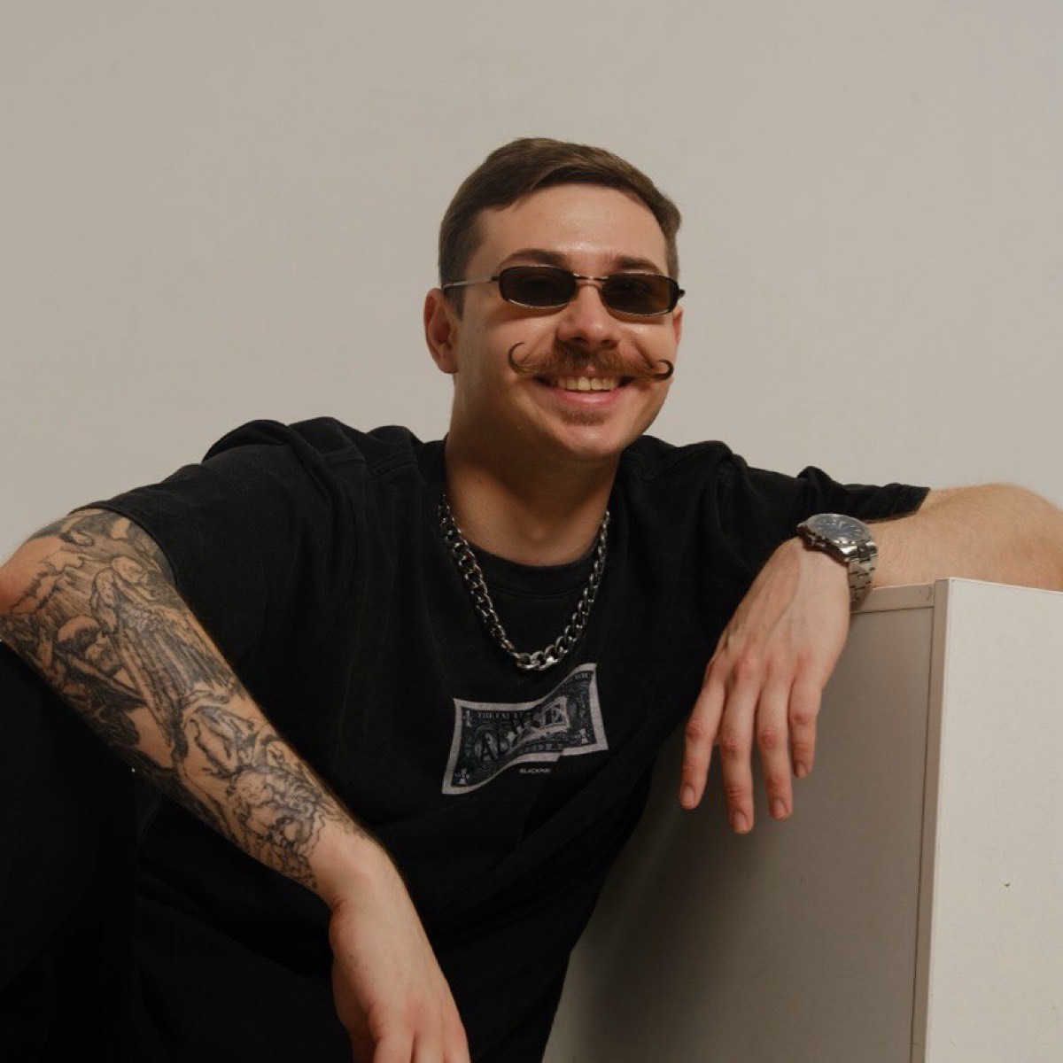 Михаил Светлаков