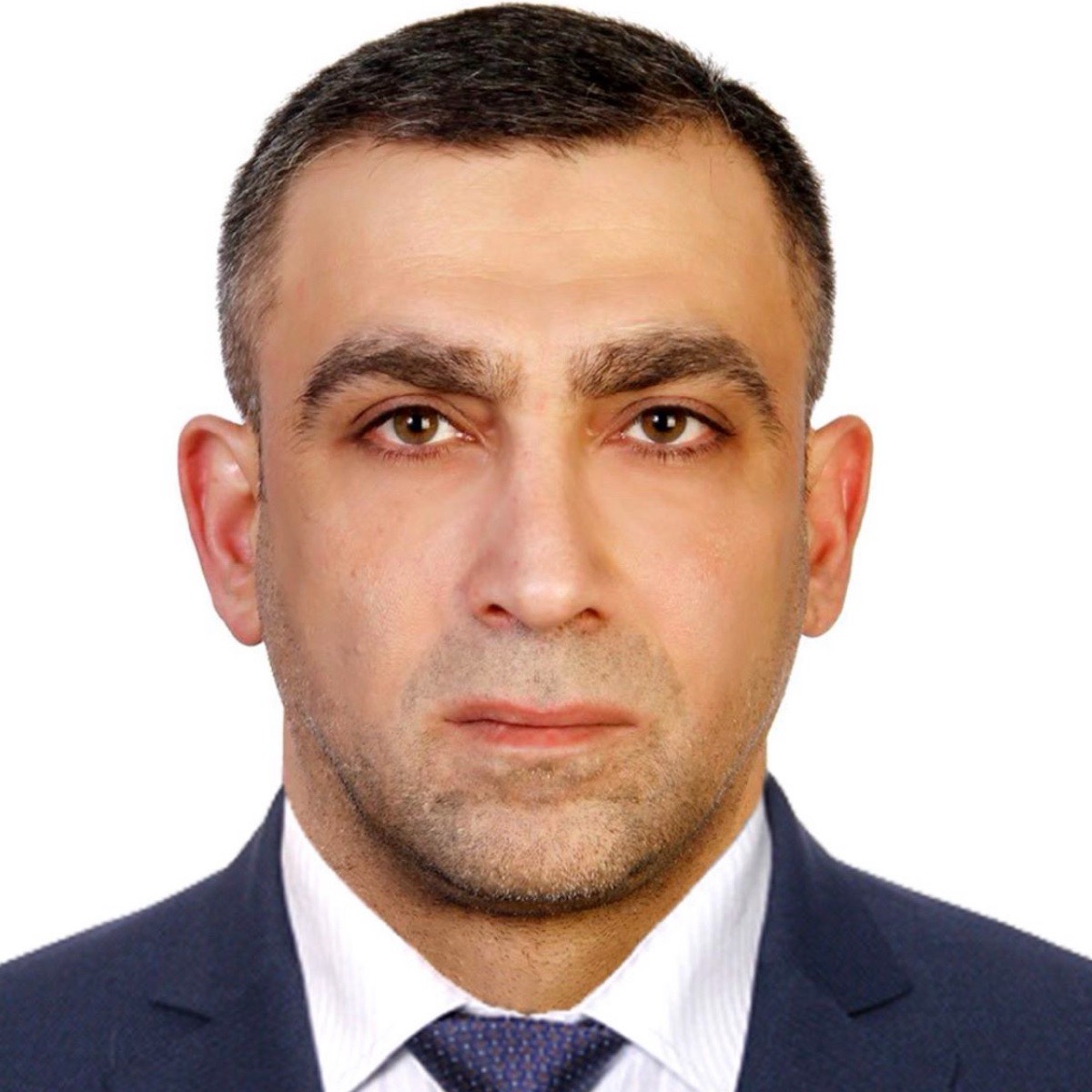 Вугар Акперов | Сетка — социальная сеть от hh.ru