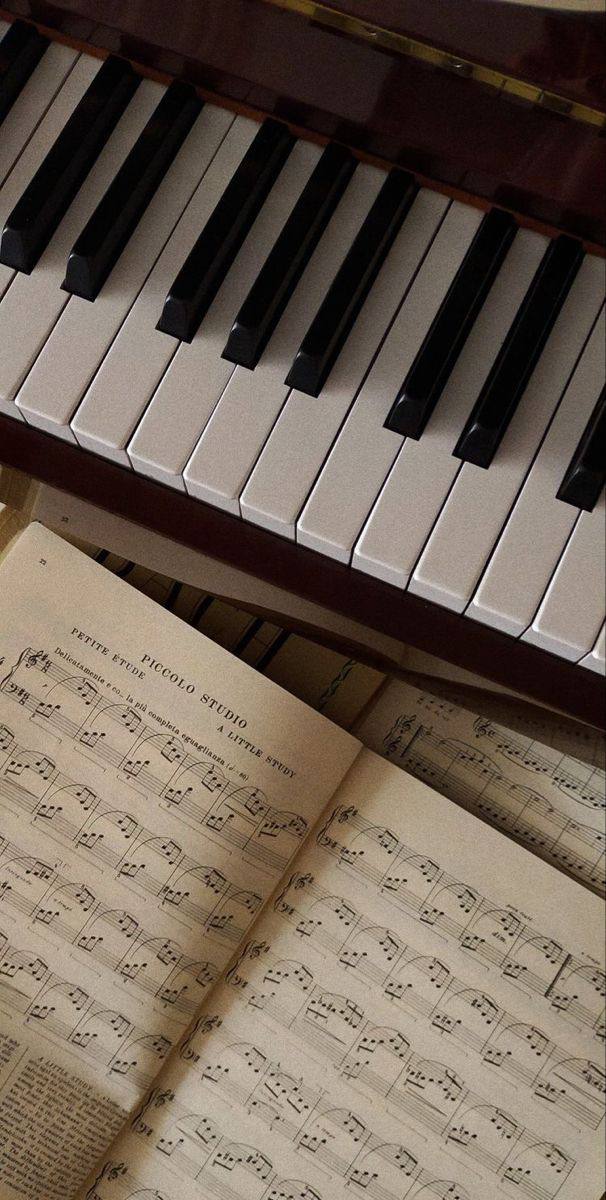 🎶 Концерт в Гнесинке
12 ноября в 18:00
Совсем скоро пройдет академический вечер по общему фортепиано студентов отдела хорового дирижирования
💰Вход свободный, необходима регистрация
🗺Малый зал Училища ... | Сетка — социальная сеть от hh.ru