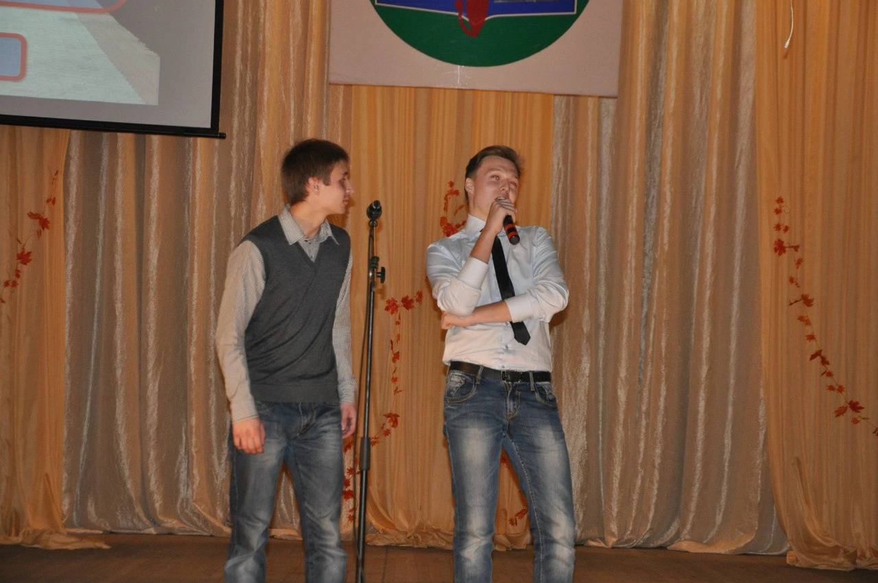 Как КВН стал частью моей жизни и почему я до сих пор люблю эту игру
Что для вас значит КВН? Для меня с самого детства это было что-то особенное | Сетка — социальная сеть от hh.ru