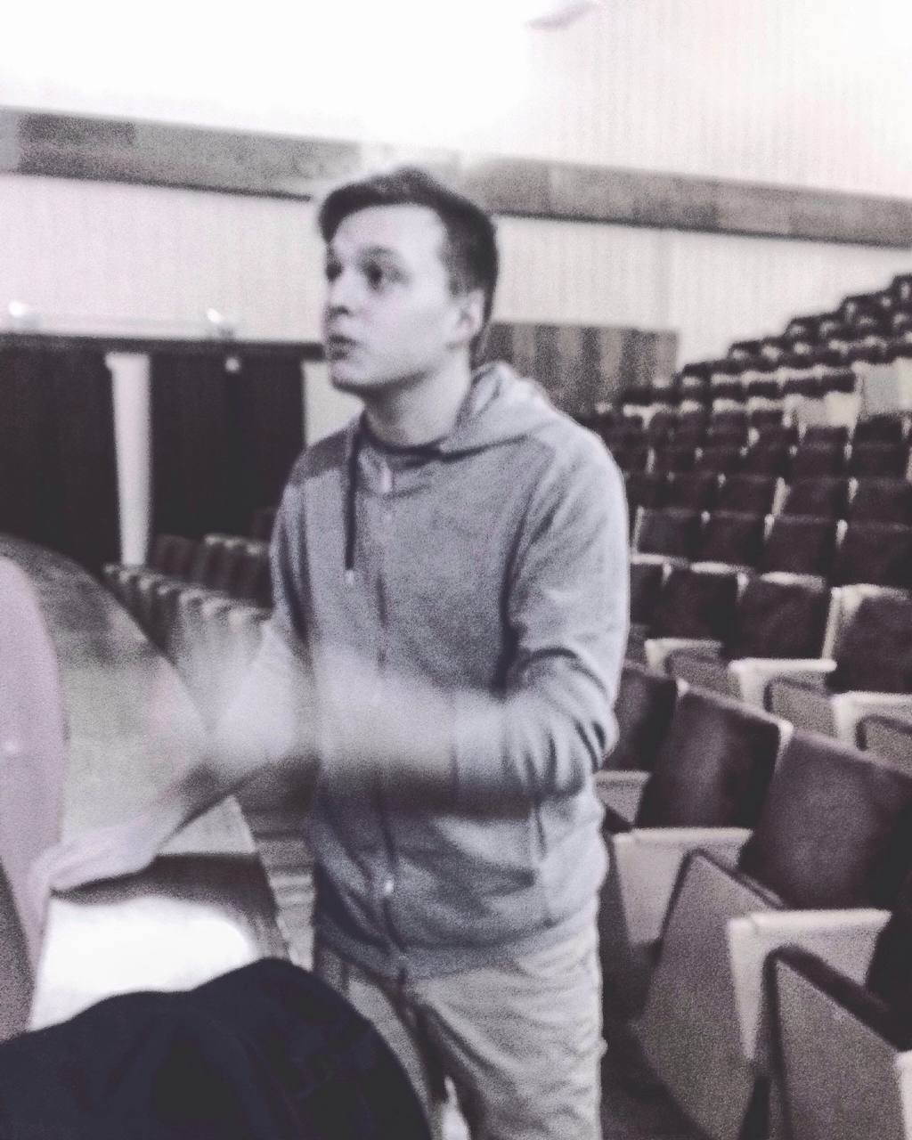 Как КВН стал частью моей жизни и почему я до сих пор люблю эту игру
Что для вас значит КВН? Для меня с самого детства это было что-то особенное | Сетка — социальная сеть от hh.ru