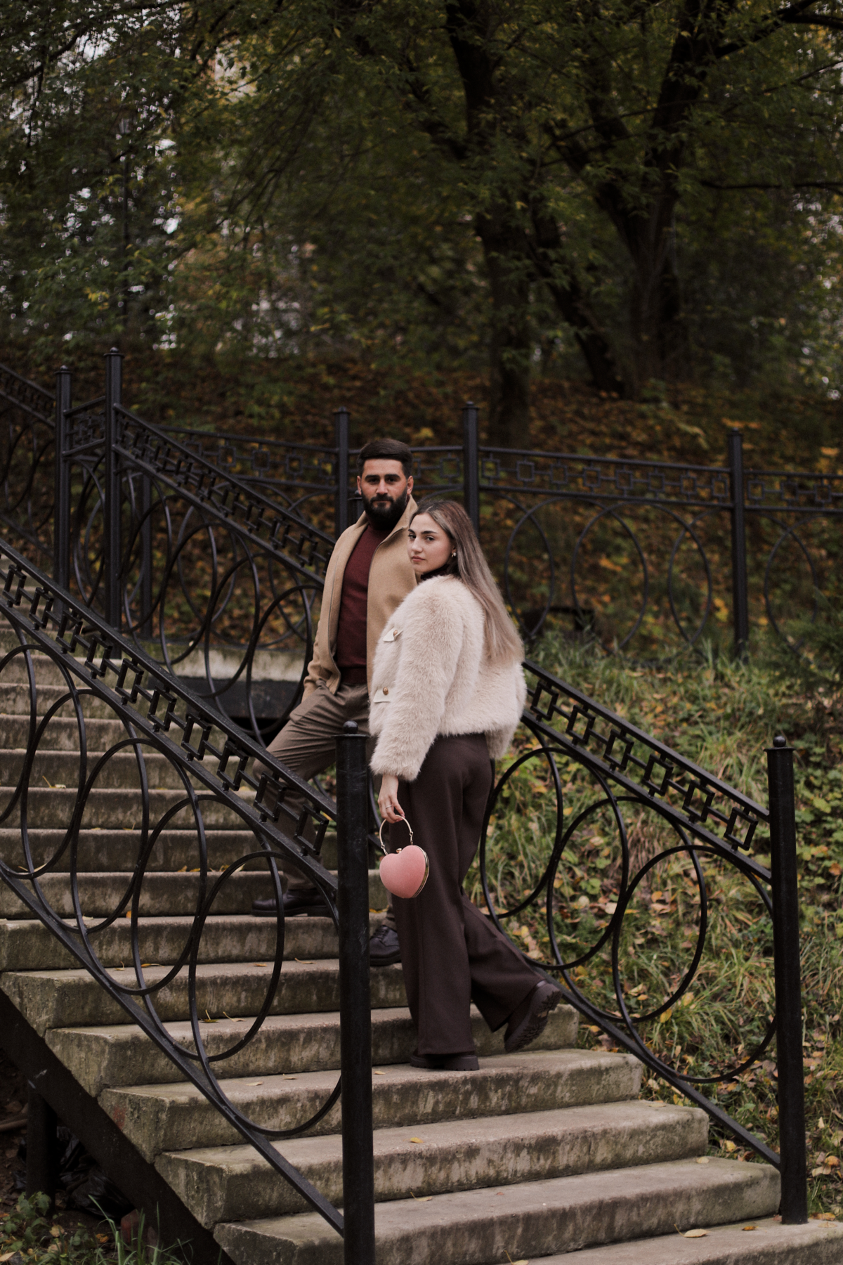 Команда Babaeva Production организовала съемку love story 💌
Наш фотограф трепетно подошел к созданию этой истории, тонко прочувствовав пару | Сетка — социальная сеть от hh.ru